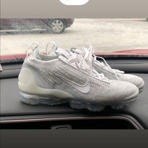 Brand new! Women’s Nike Vapormax 2021 fkyknit! Size 6! No box